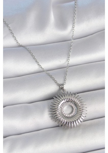 316L Çelik Gümüş Renk Zincir Zirkon Taşlı Nova Yıldız Model Kadın Kolye