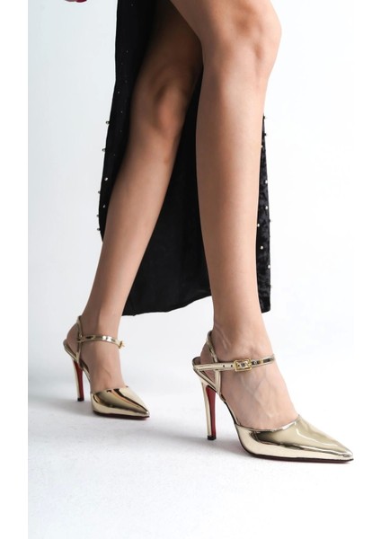 Kadın Bilekten Bantlı Sivri Burun Topuklu Ayakkabı Şık Ince Topuk Model Tek Baret fırsatları