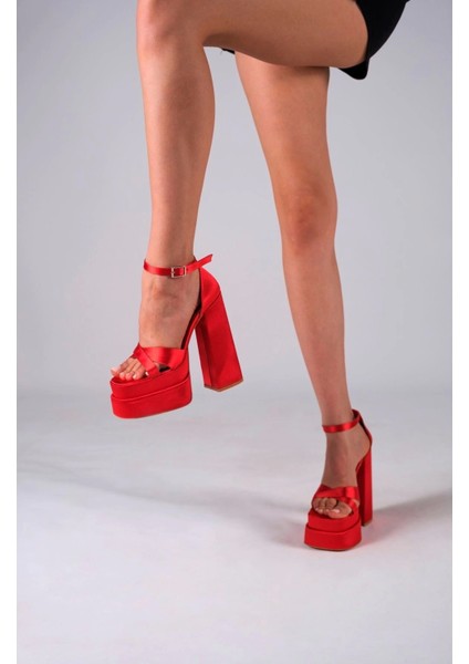 Stil Modern Kadın Çapraz Bant Çift Platform Luxury Özel Tasarım Gündüz Gece Abiye Ayakkabı fiyatları