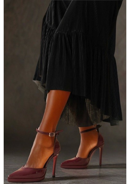 Stil Modern Kadın Baretli Sivri Burun Topuklu Ayakkabı Özel Tasarım Gündüz Gece Abiye Ayakkabı