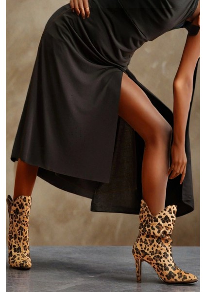 Stil Modern Kadın Sivri Bot Özel Tasarım Gündüz Gece Abiye Ayakkabı fiyatları