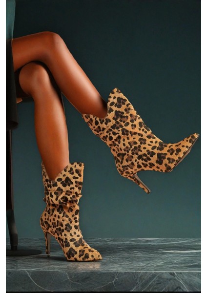 Stil Modern Kadın Sivri Bot Özel Tasarım Gündüz Gece Abiye Ayakkabı fırsatları