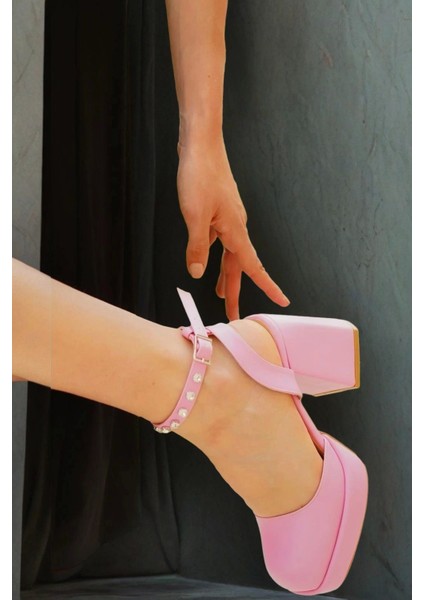 Stil Modern Kadın Alçak Platform Kalın Topuklu Ayakkabı Özel Tasarım Gündüz Gece Abiye Ayakkabı modelleri