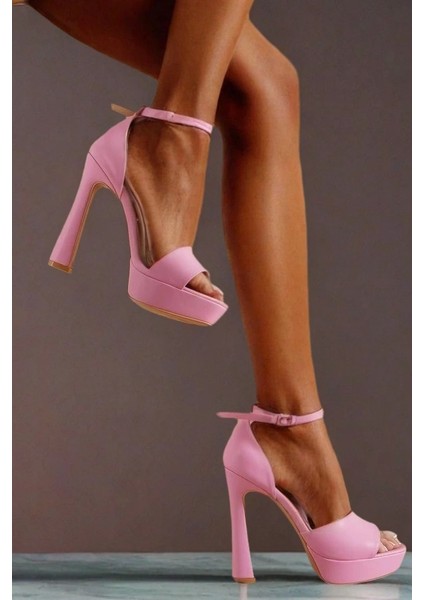 Stil Modern Kadın Kadınpltform Topuklu Ayakkabı Özel Tasarım Gündüz Gece Abiye Ayakkabı fiyatları