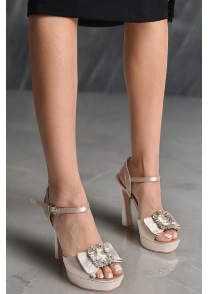 Stil Modern Kadın Taşlı Tokalı Alçak Topuklu Platform Ayakkabı Tasarım Gündüz Gece Abiye Ayakkabı fiyatları