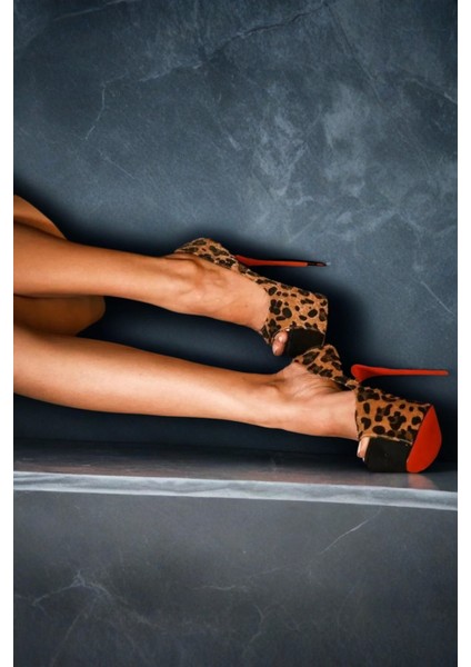 Stil Modern Kadın Tasarım Platform Topuklu Ayakkabı Özel Tasarım Gündüz Gece Abiye Ayakkabı fırsatları