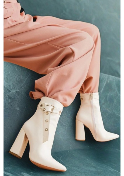 Kadın Kare Topuklu Kısa Bot Kroko Desenli Fermuarlı Yumuşak Taban Şık Günlük Ayakkabı