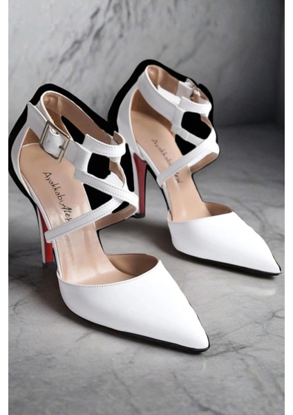Kadın Çapraz Tokalı Topuklu Ayakkabı Sivri Burun Şık Stiletto