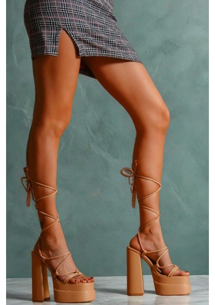 Stil Modern Kadın Biyeli Çift Platform Özel Tasarım Gündüz Gece Abiye Ayakkabı modelleri