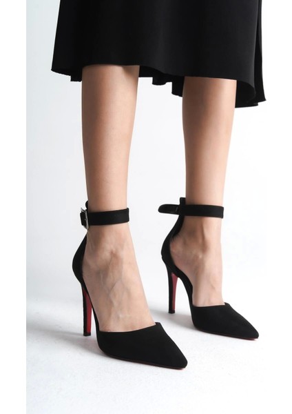 Siyah Rugan Bilekten Tokalı Sivri Burun Topuklu Gece Ayakkabısı Işıltılı ve Şık Tasarım fiyatları