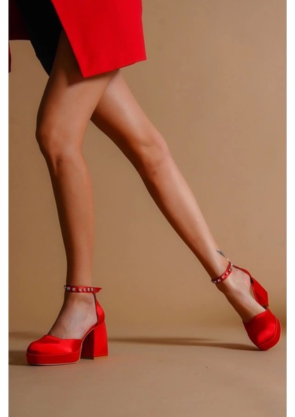 Stil Modern Kadın Taş Detaylı Alçak Topuklu Ayakkabısı Özel Tasarım Gündüz Gece Abiye Ayakkabı