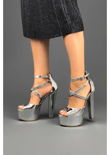 Stil Modern Kadın Yüksek Topuklu Platform Ayakkabı Özel Tasarım Gündüz Gece Abiye Ayakkabı fiyatları