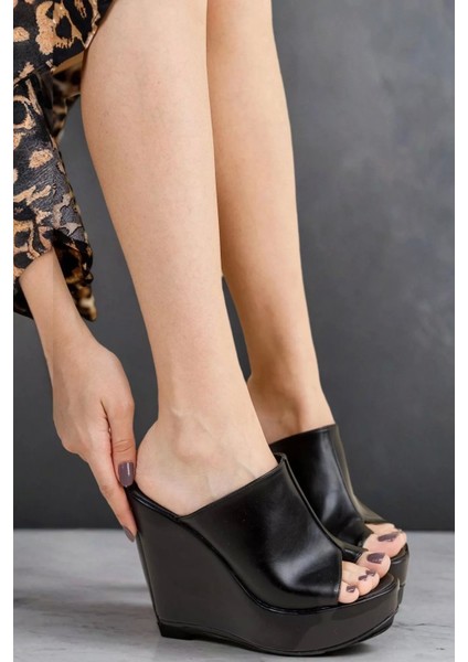 Kadın Elegant Ayakkabı Dolgu Topuklu Parmak Arası Terlik Özel Tasarım Abiye Ayakkabı