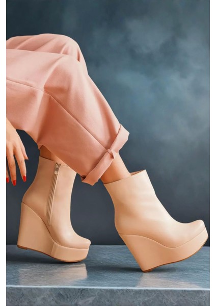 Kadın Elegant Ayakkabı Dolgu Topuk Fermuarlı Bot Daina Özel Tasarım Abiye Ayakkabı modelleri