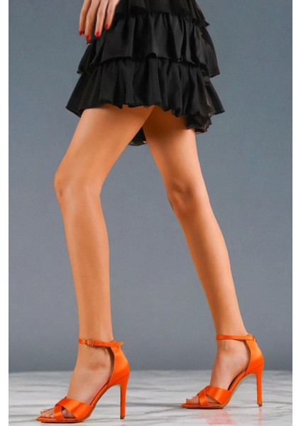 Kadın Elegant Ayakkabı Çapraz Bantlı Ince Topuklu Ayakkabı Özel Tasarım Abiye Ayakkabı modelleri