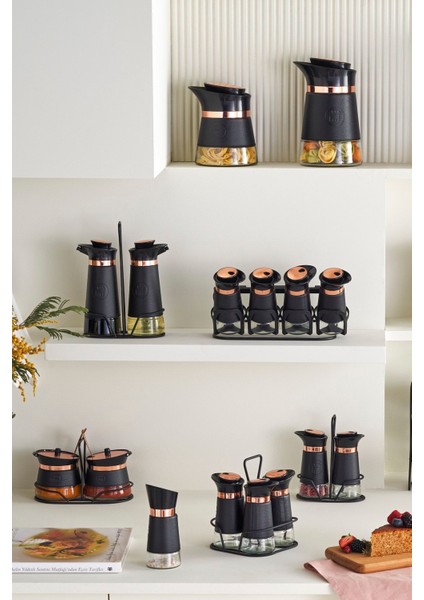 Şık ve dayanıklı siyah latin deri yağlık ve sirkelik seti, 250 ml, 2 parça modelleri