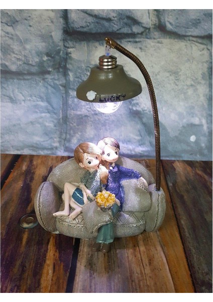 Kanepede Oturan Aşıklar Biblosu ve Flamingo LED Işık modelleri