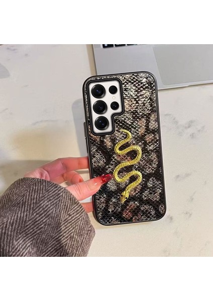 Samsung Galaxy S24 Ultra Uyumlu Kılıf Zebana Golden Serpent Silikon Kılıf Siyah