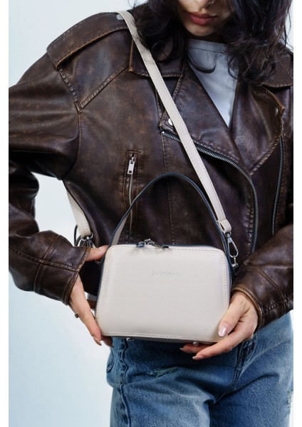 Kadın Ayarlanabilir Çapraz Askılı El ve Omuz Çantası indirimleri