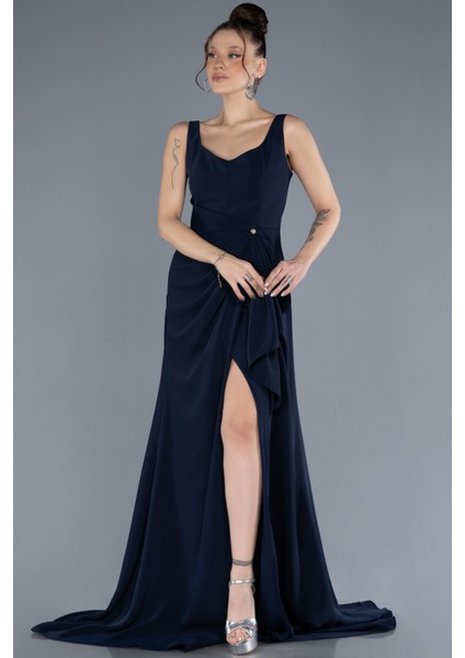 Bacak Dekolteli Kolsuz Uzun Kuyruklu Şifon Abiye ABU4621