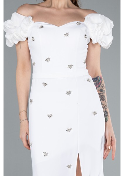 Kayık Yaka Yırtmaçlı Taş Detay Uzun Abiye ABU4696 modelleri