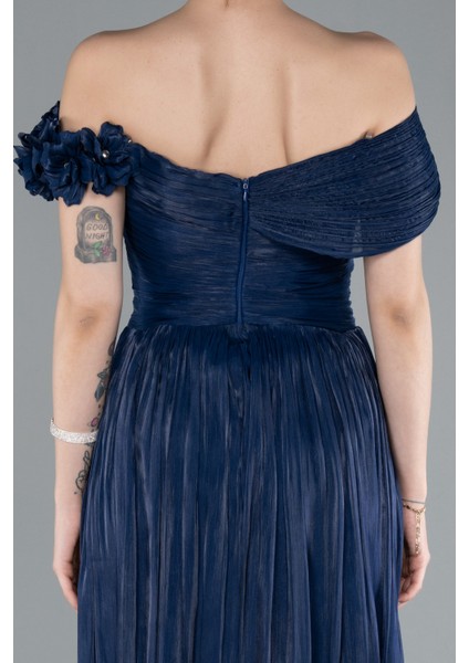 Güllü Kayık Yaka Uzun Şifon Abiye Elbise ABU4807 fırsatları