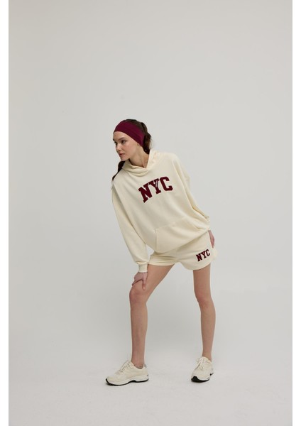 Kadın Vanilya Nyc Baskılı Sweatshirt modelleri