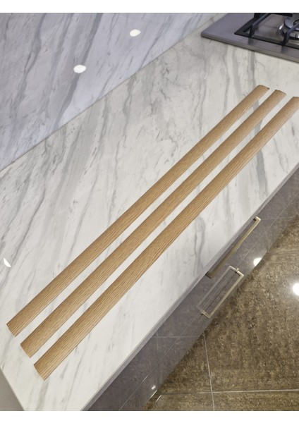 Parke Eşik Çıtası Kendinden Silikonlu Yapışkanlı Meşe Renkli Alüminyum Profil 90 Cm/3 Adet.