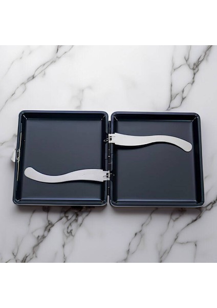 Şahlanan Atlar Tasarımlı Metal Siyah Sigaralık fiyatları