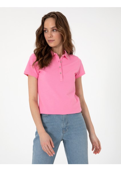 Kadın Pembe Regular Fit Pamuklu Polo Yaka Basic Tişört 50305776-VR041