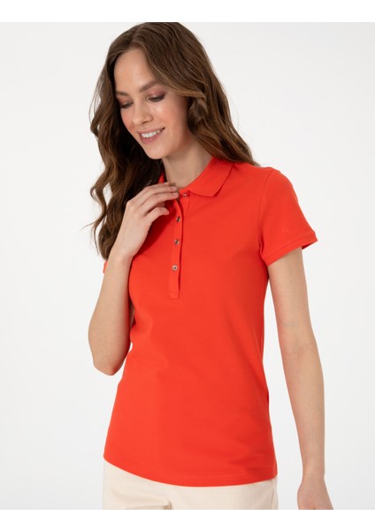 Kadın Kırmızı Regular Fit Pamuklu Polo Yaka Basic Tişört 50305776-VR030 modelleri