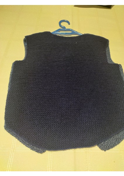 El Örgüsü Bebek Yeleği