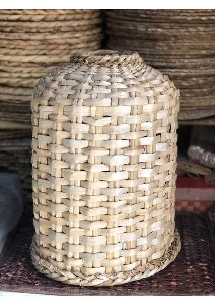 Renkli Hasır Damacana Kılıfı, şık ve doğal görünüm sağlar. fiyatları