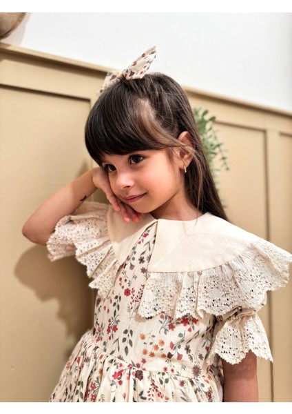 Güpür Detaylı Bebe Yaka Elbise fiyatları