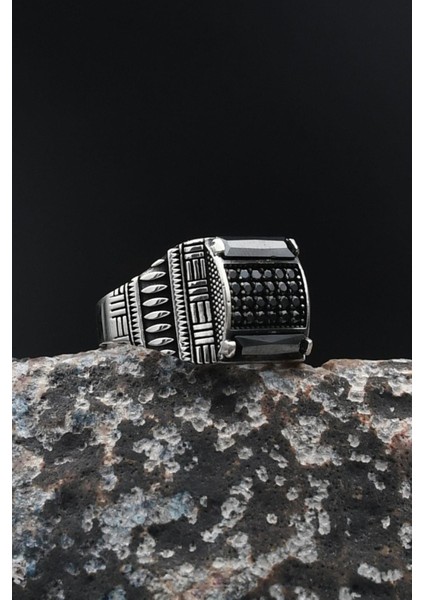 Kare Siyah Baget Taşlı 925 Ayar Gümüş Erkek Yüzüğü 901717 fiyatları