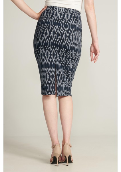 Kadın Desenli Jakarlı Etek modelleri