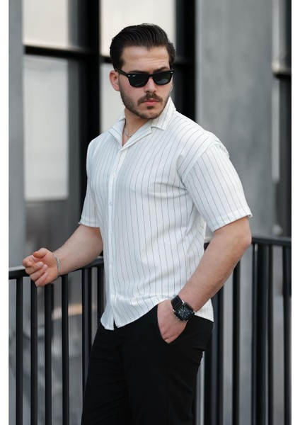 Apaş Yaka Krep Kumaş Çizgili Yarım Oversize Erkek Gömlek - Beyaz
