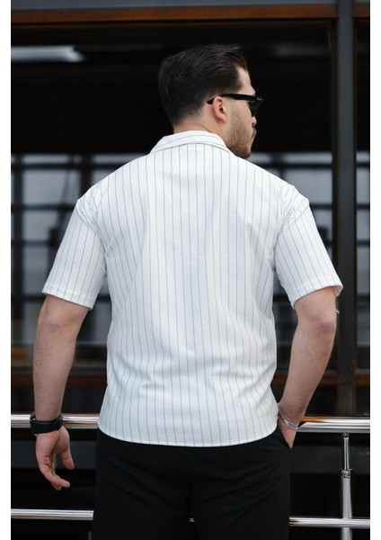 Apaş Yaka Krep Kumaş Çizgili Yarım Oversize Erkek Gömlek - Beyaz fırsatları