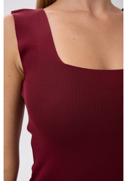 Kadın Kare Yaka Kalın Askılı Basic Fit Bluz Crop Top