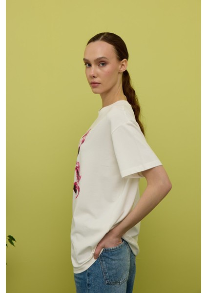 Kadın Ekru Ayıcık Baskılı Oversize T-Shirt indirimleri