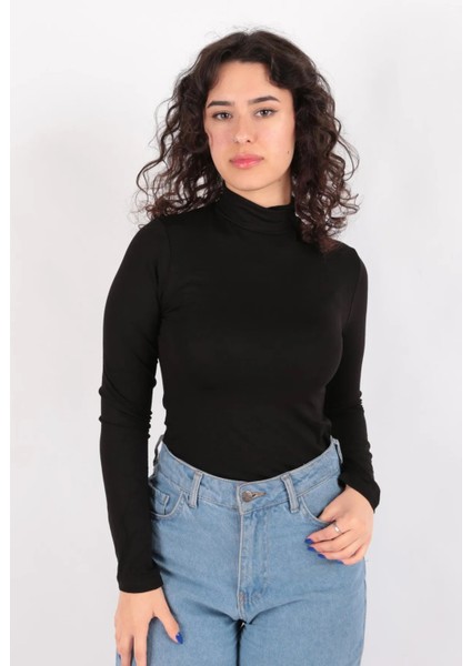 W0010437 BUSEM Yarım Boğazlı Basic Bluz