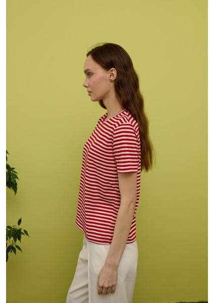 Kadın Kırmızı Çizgili Kısa Kollu T-Shirt indirimleri