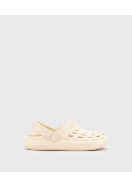 25-32 Numara Arası Igor Kaydırmaz Sport Terlik - Fil Dişi fiyatları