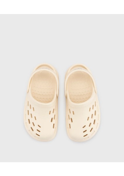 25-32 Numara Arası Igor Kaydırmaz Sport Terlik - Fil Dişi modelleri