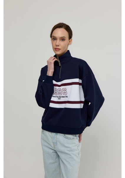 Kadın Lacivert 1996 Baskılı Balıkçı Yaka Fermuarlı Sweatshirt