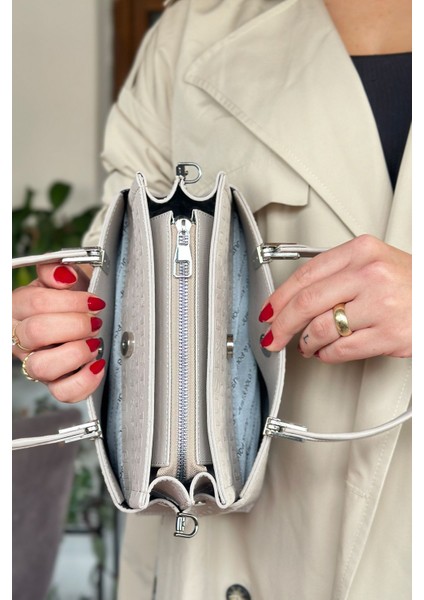Orta Boy Günlük Kullanıma Uygun Kadın Omuz Çantası Shoulder Bag fırsatları