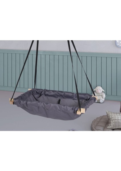 Ahşap Bebek Salıncağı - Gri renkli, tavana asılabilir beşik, taşıma kapasitesi 9-18 kg. Rahat ve güvenli uyku için ideal.