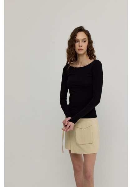 Kadın Siyah Geniş Yakalı Uzun Kollu T-Shirt modelleri