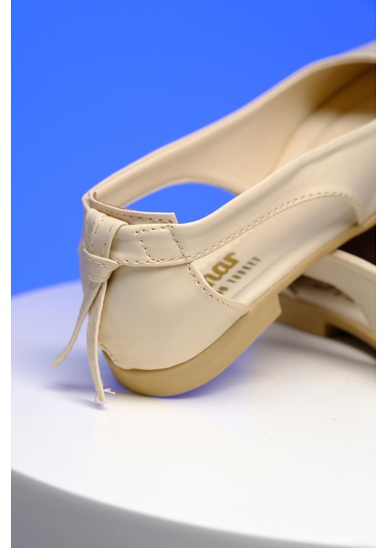 Bekkin Yanı Açık Arkası Fiyonk Detaylı Kadın Babet modelleri