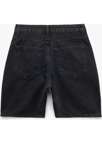 Taş Detaylı Cepli Pamuklu Straight Fit Jean Kapri Şort indirimleri